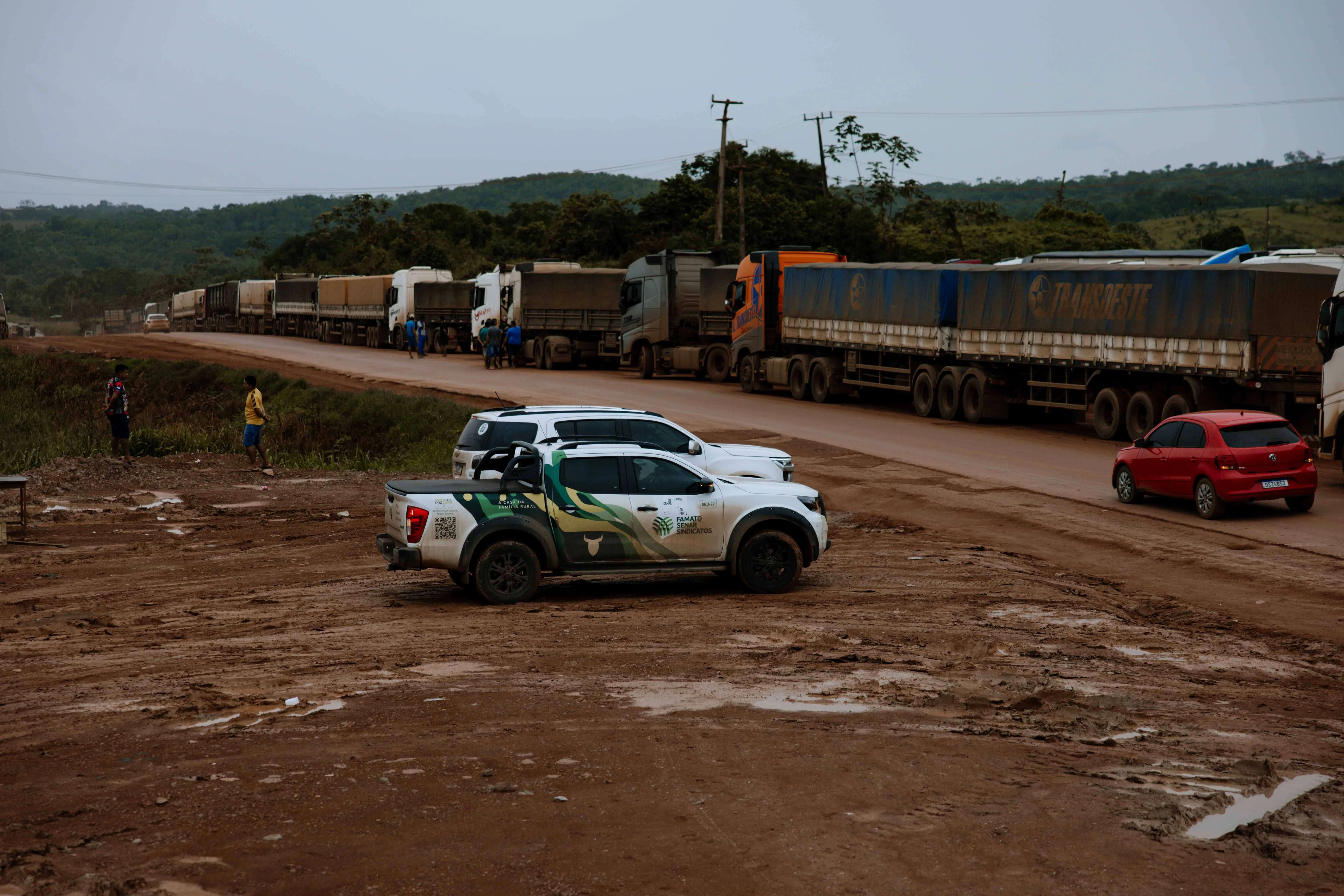 Famato flagra 25 km de fila de caminhões e cobra ampliação portuária em Miritituba